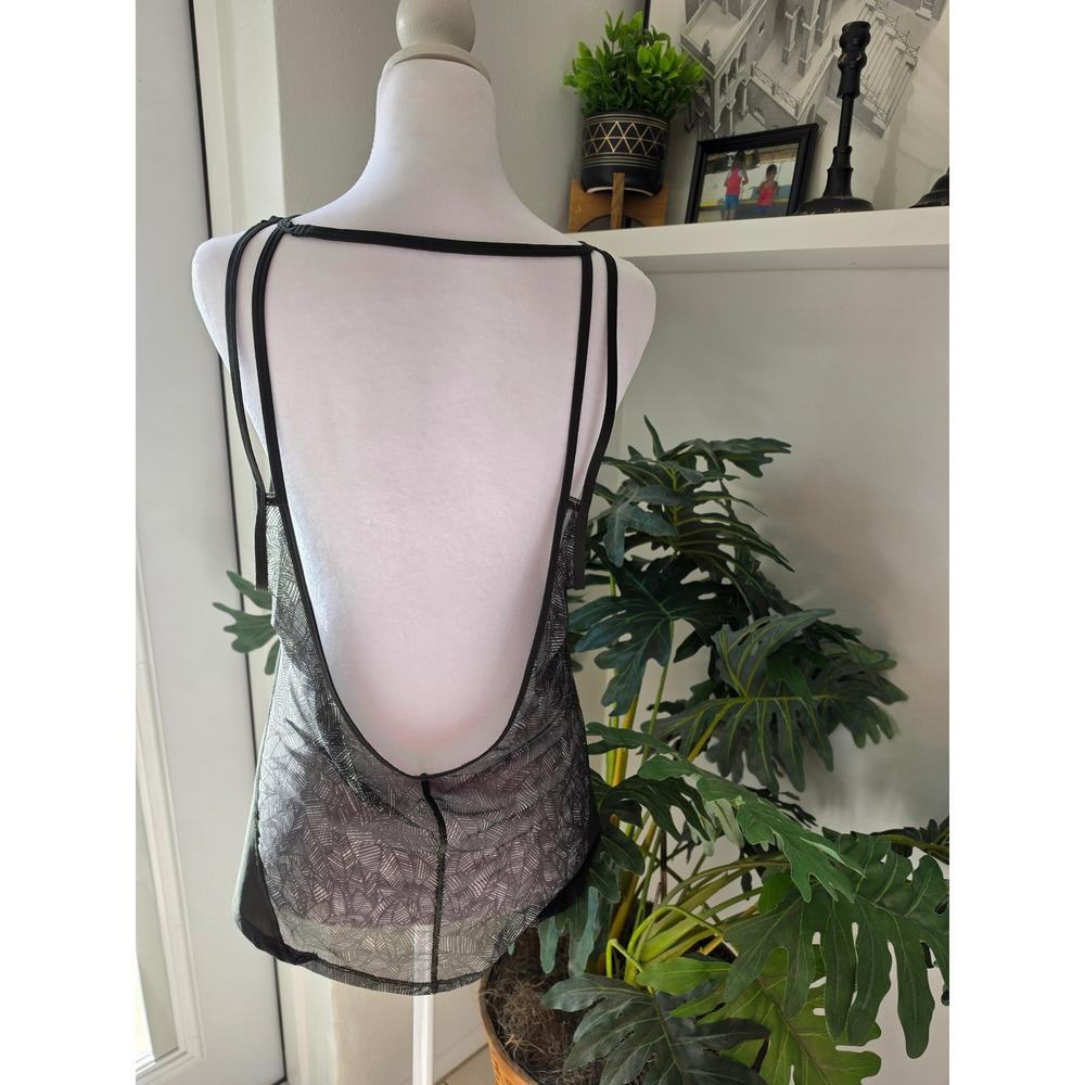 Lululemon Mesh Back Tank Top Dark Olive Green Open Back Yoga Gym Women Size 4 - Picture 2 of 3